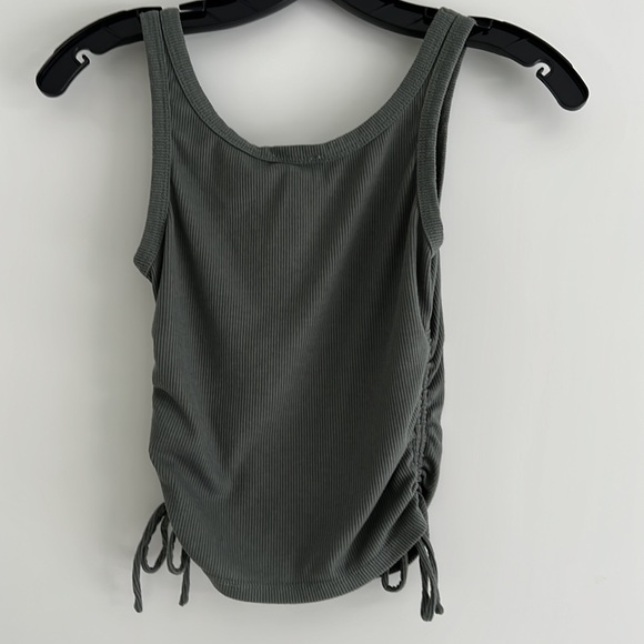 Princess Polly Solid Drawstring Side Tank Top - Picture 3 of 5